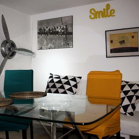 Ferienwohnung Azzurra Flat Bari Center Exterior foto